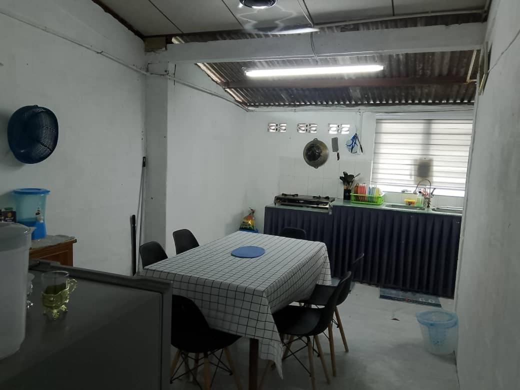 Homestay Wira Fh Алор-Сетар Экстерьер фото
